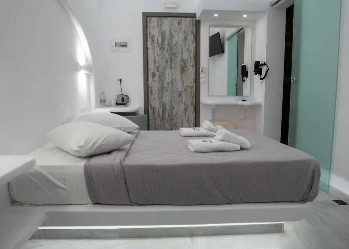 Cyclades Hotel Karterados (Santorini)