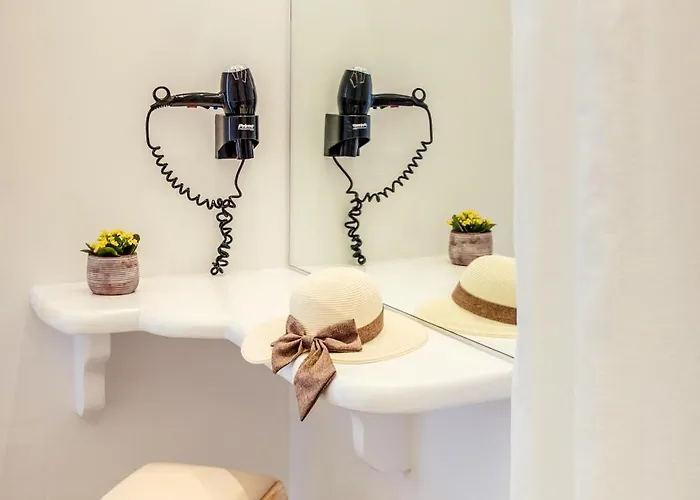 Cyclades Karterados (Santorini)