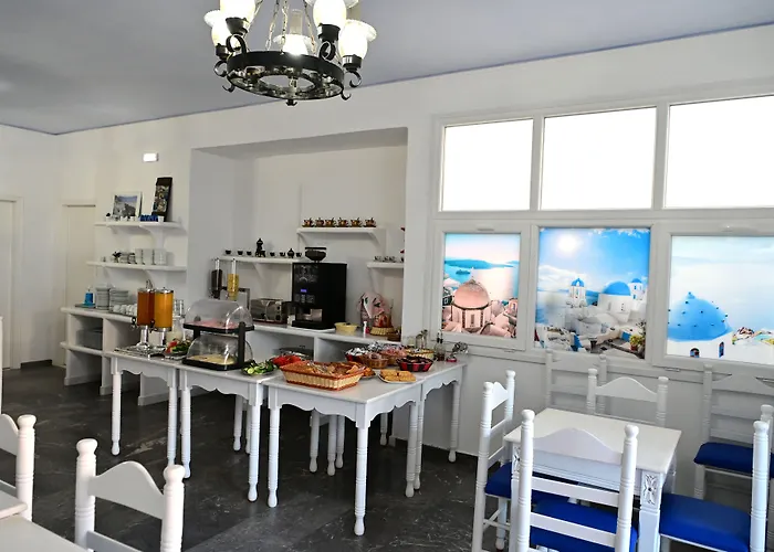 Cyclades 3* Karterados (Santorini)