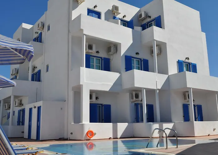 Cyclades 3* Karterados (Santorini)