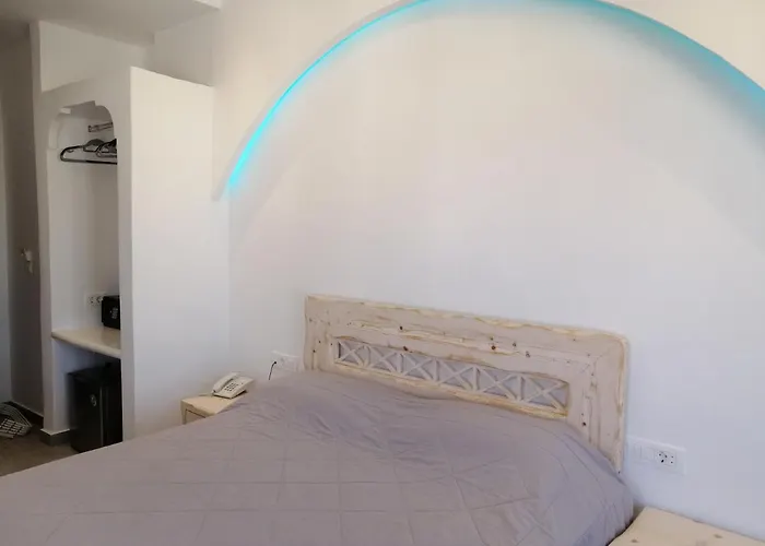 Hotel Cyclades Karterados (Santorini)