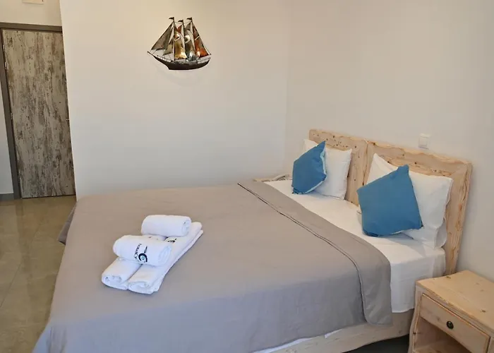 Cyclades Hotel 3*