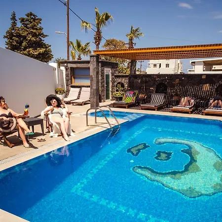 Cyclades Hotell Karterados (Santorini)